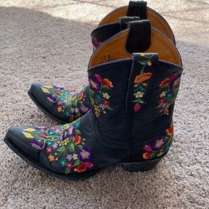 Old gringo cowboy boots size 7B